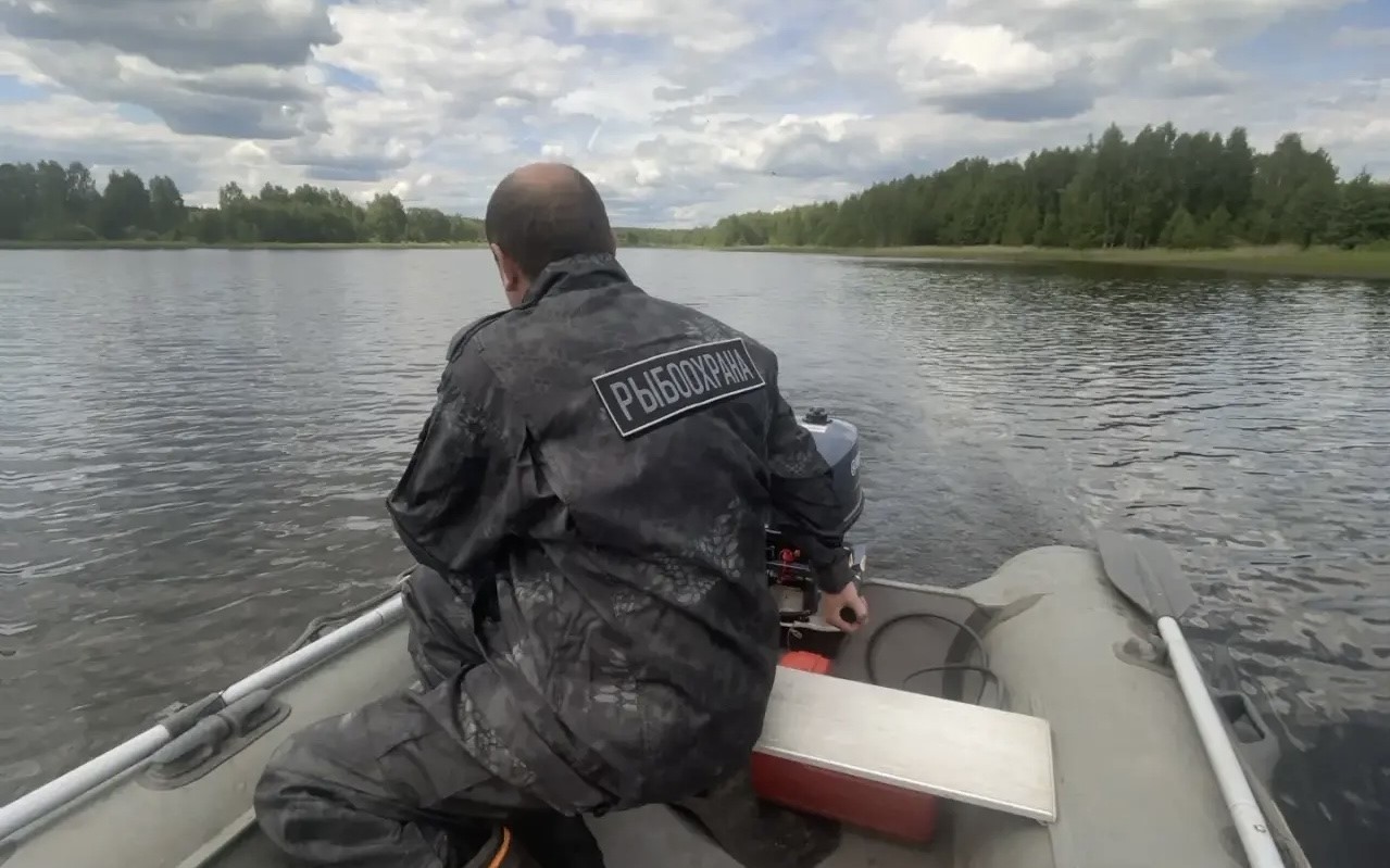 В ходе выездного обследования акватории водохранилища р. Сойма нарушений не выявлено 
