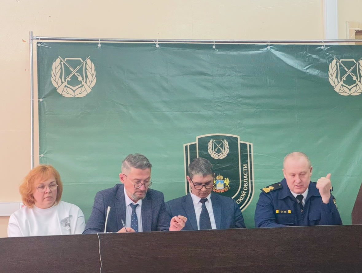 В Костроме состоялось совещание по вопросам взаимодействия в период нерестового запрета В Костроме состоялось совещание по вопросам взаимодействия в период нерестового запрета