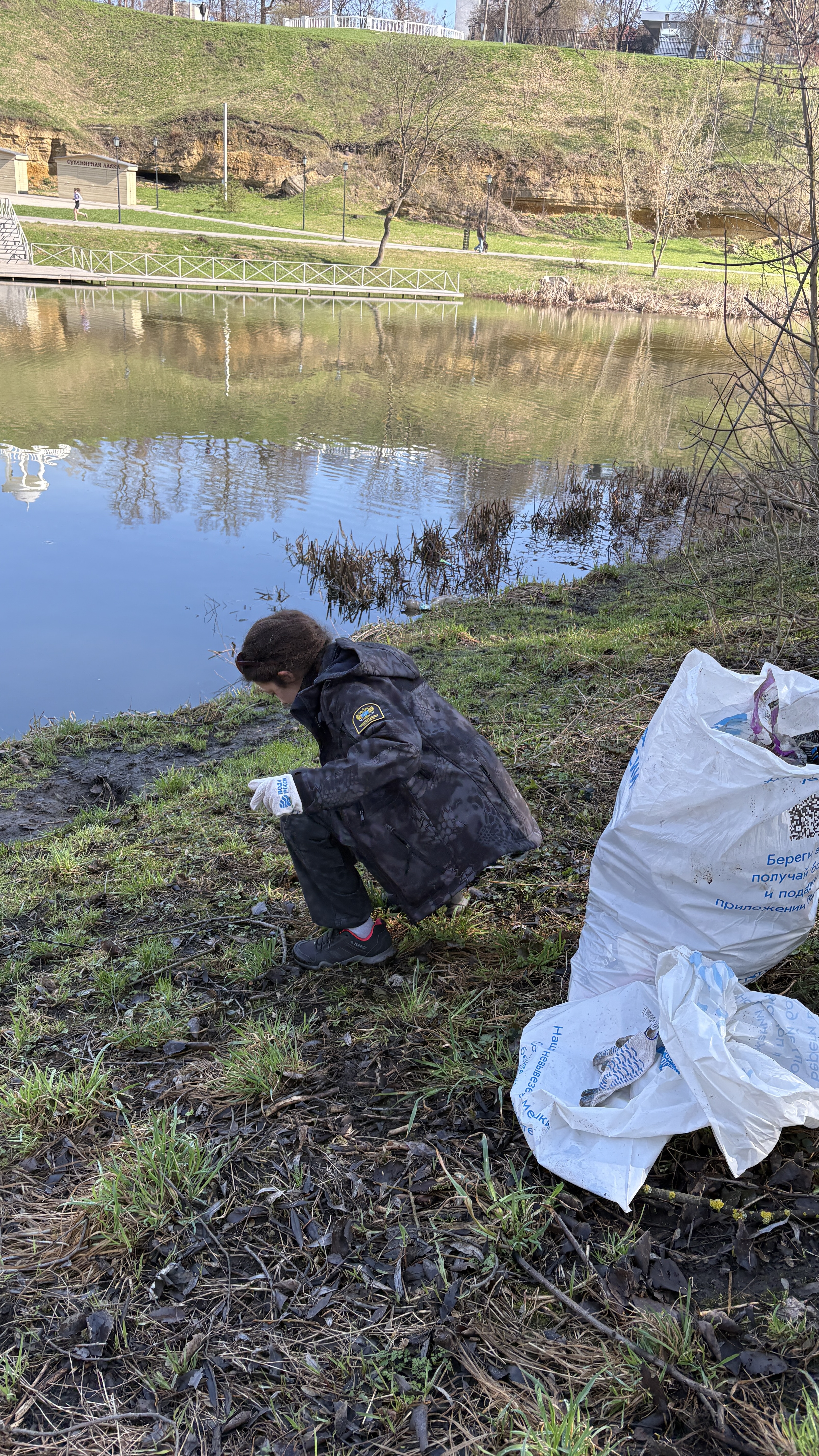 В ходе акции «Вода России» очистили от мусора побережье реки Орлик в Орле 