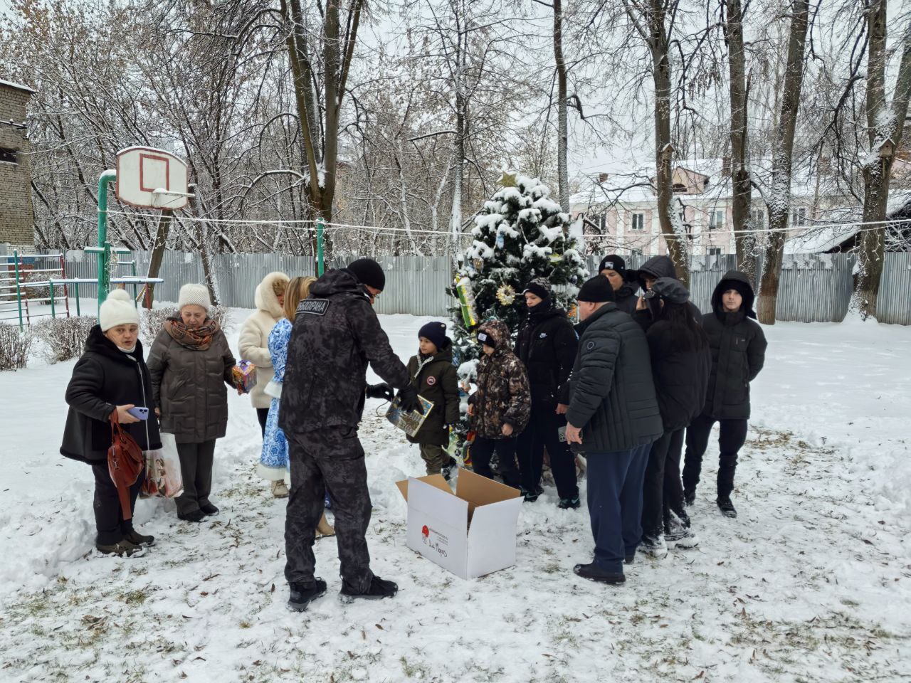 Сотрудники рыбоохраны поздравили воспитанников Кинешемского детского дома