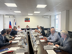 Александр Хатунцов встретился с представителями общественных организаций, объединяющих рыболовов-любителей