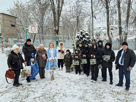 Сотрудники рыбоохраны поздравили воспитанников Кинешемского детского дома